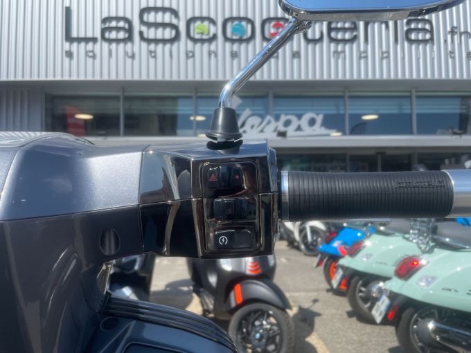 LAMBRETTA x300 4