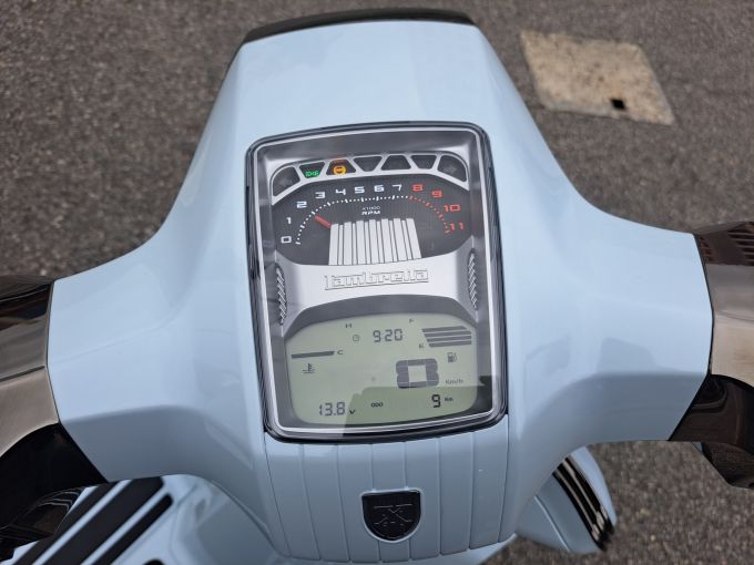 LAMBRETTA x300 4