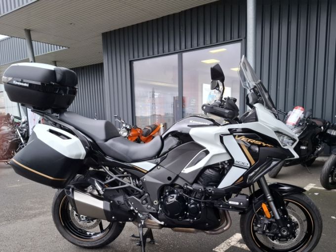 KAWASAKI VERSYS 4