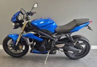 TRIUMPH STREET TRIPLE 675 - 2013