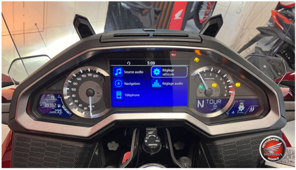 HONDA GoldWing Touring DCT Airbag 4