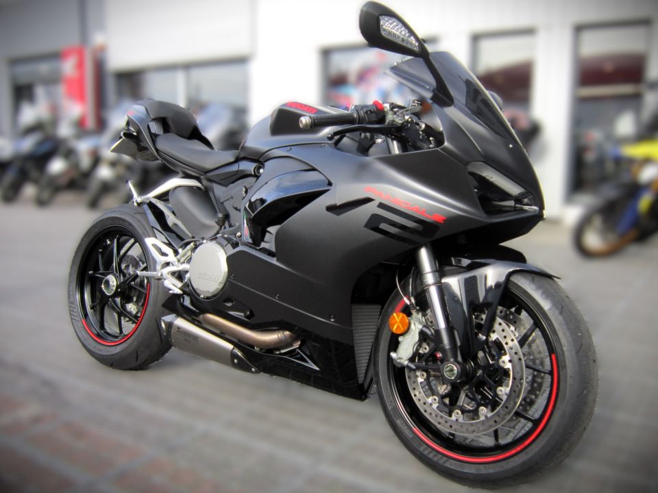 DUCATI PANIGALE V2 4