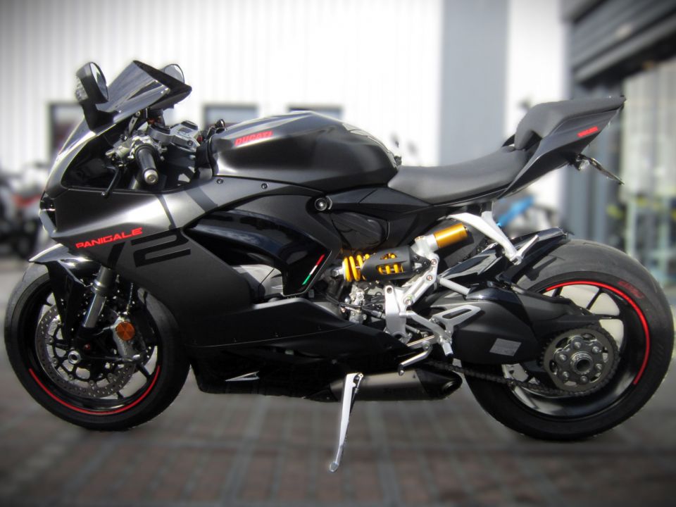DUCATI PANIGALE V2 4