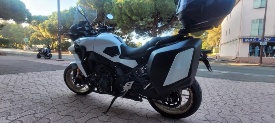 YAMAHA TRACER 900 GT 4