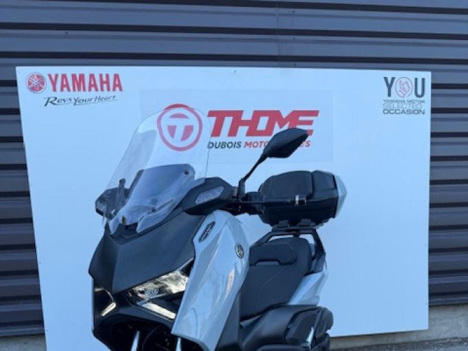 YAMAHA XMAX 125 TECH MAX 4