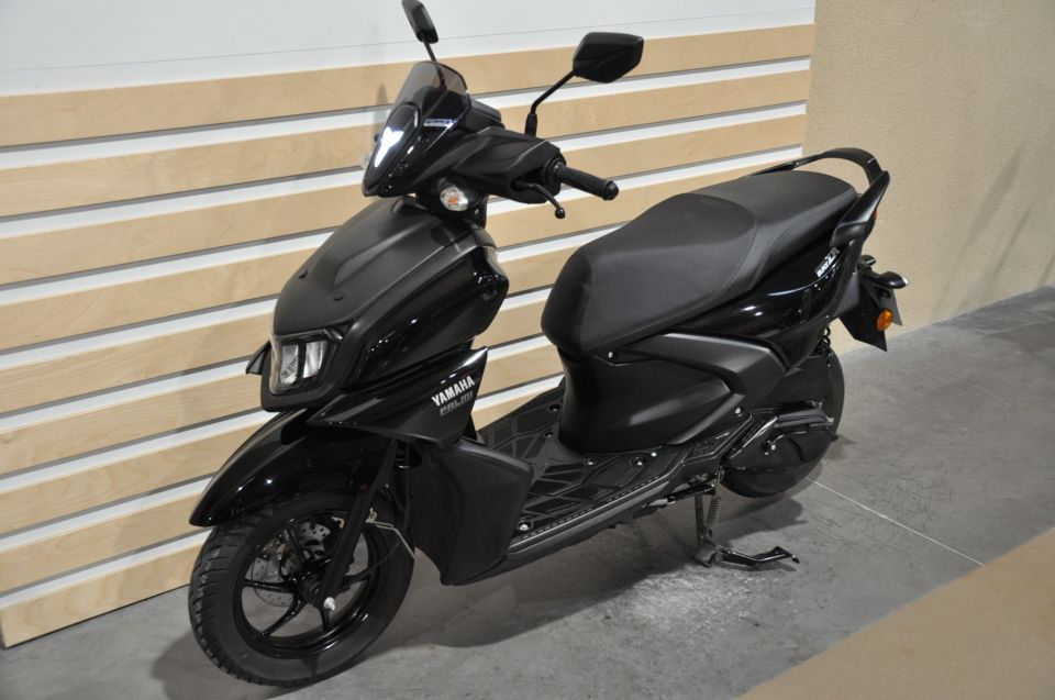 YAMAHA RayZR 125 4