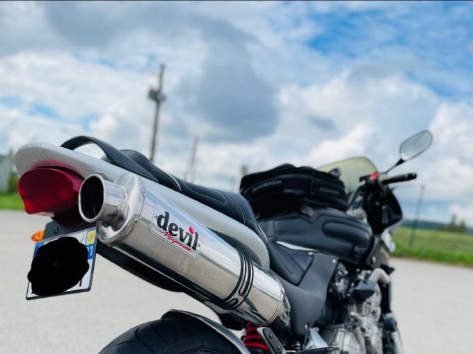 HONDA CB 600 F HORNET 4