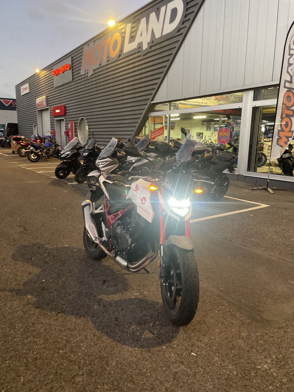 HONDA CB 750 HORNET 4