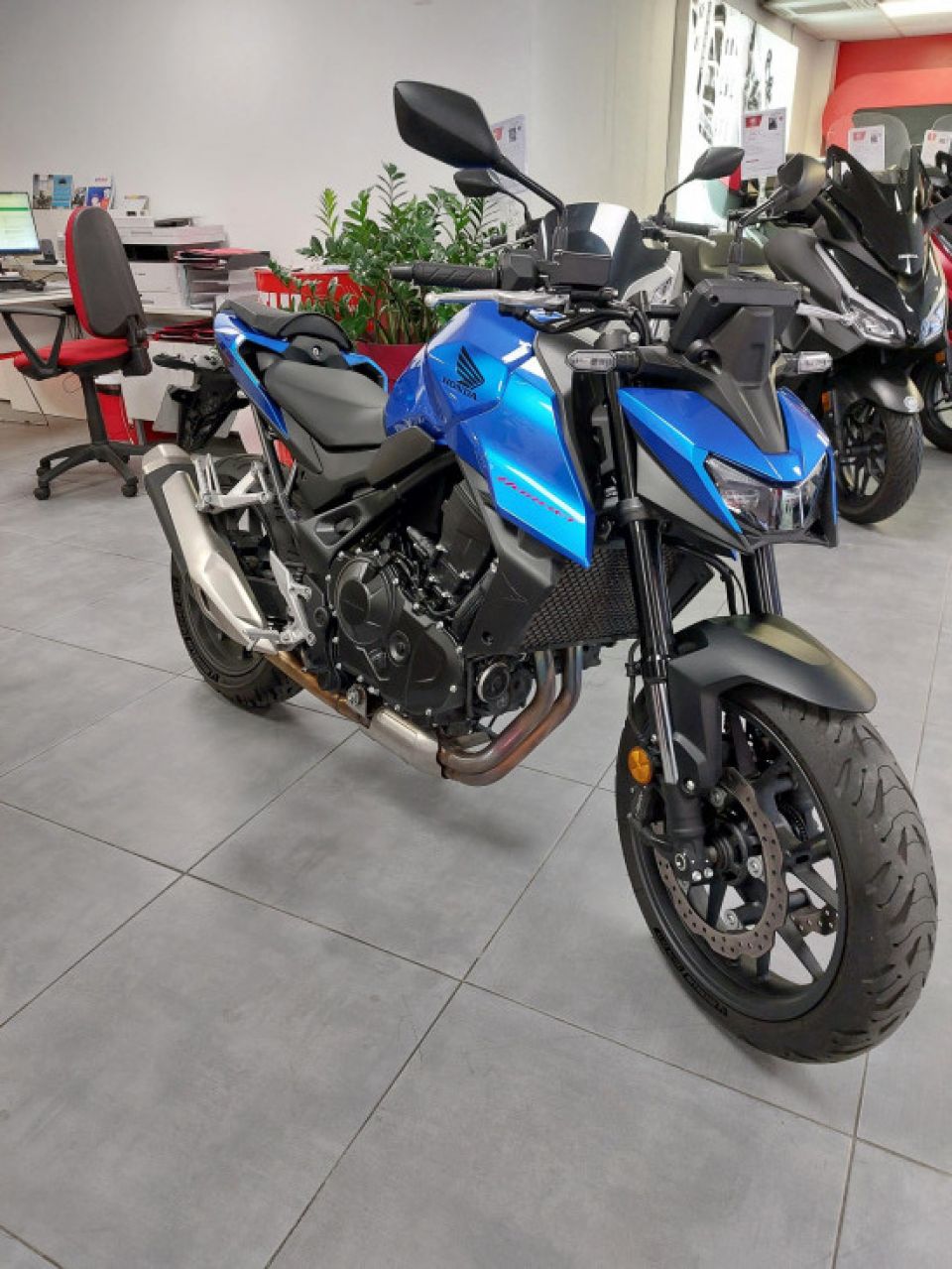 HONDA CB750 Hornet 35 kW 4