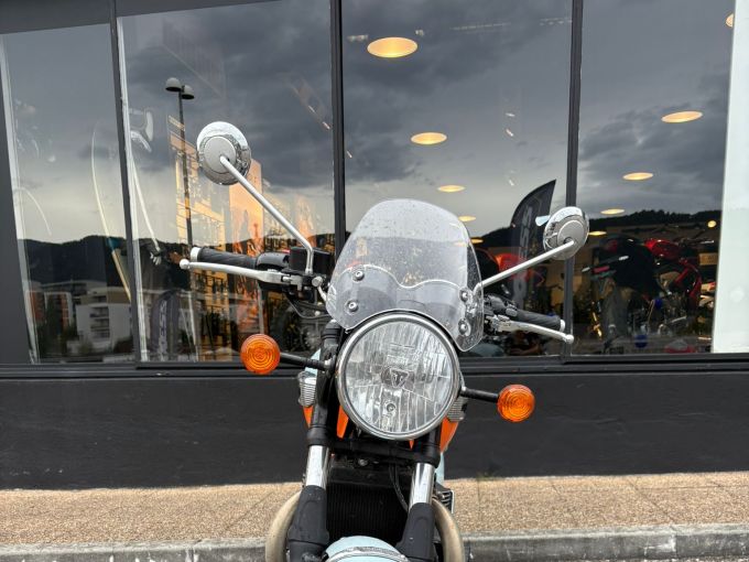 TRIUMPH BONNEVILLE T100 900 4