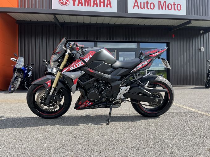 SUZUKI GSR 750 ABS 4