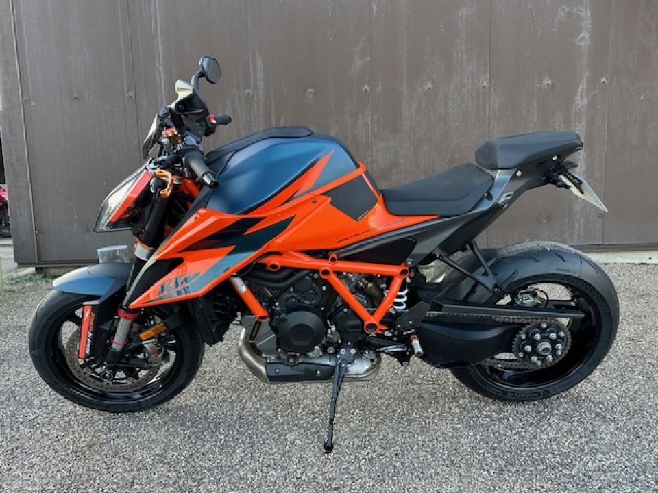 KTM 1290 SUPER DUKE R 4