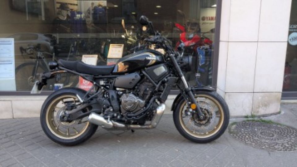 YAMAHA XSR 700 4