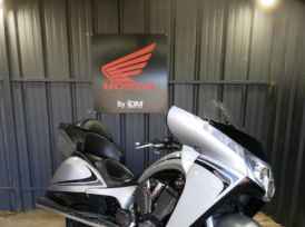 Victory Motorcycle VISION TOUR - 2011