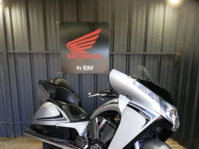 Victory Motorcycle VISION TOUR 4
