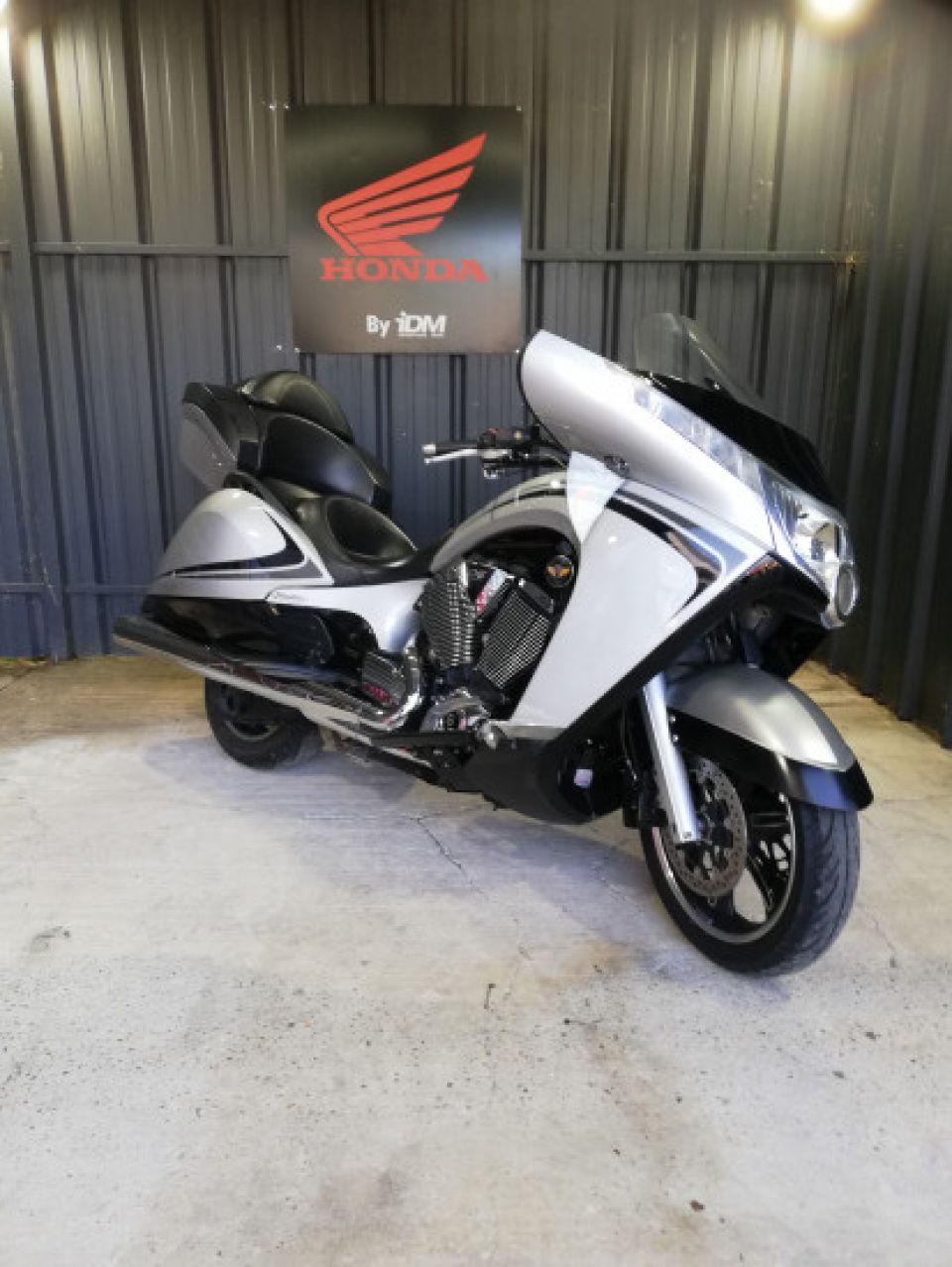 Victory Motorcycle VISION TOUR 4