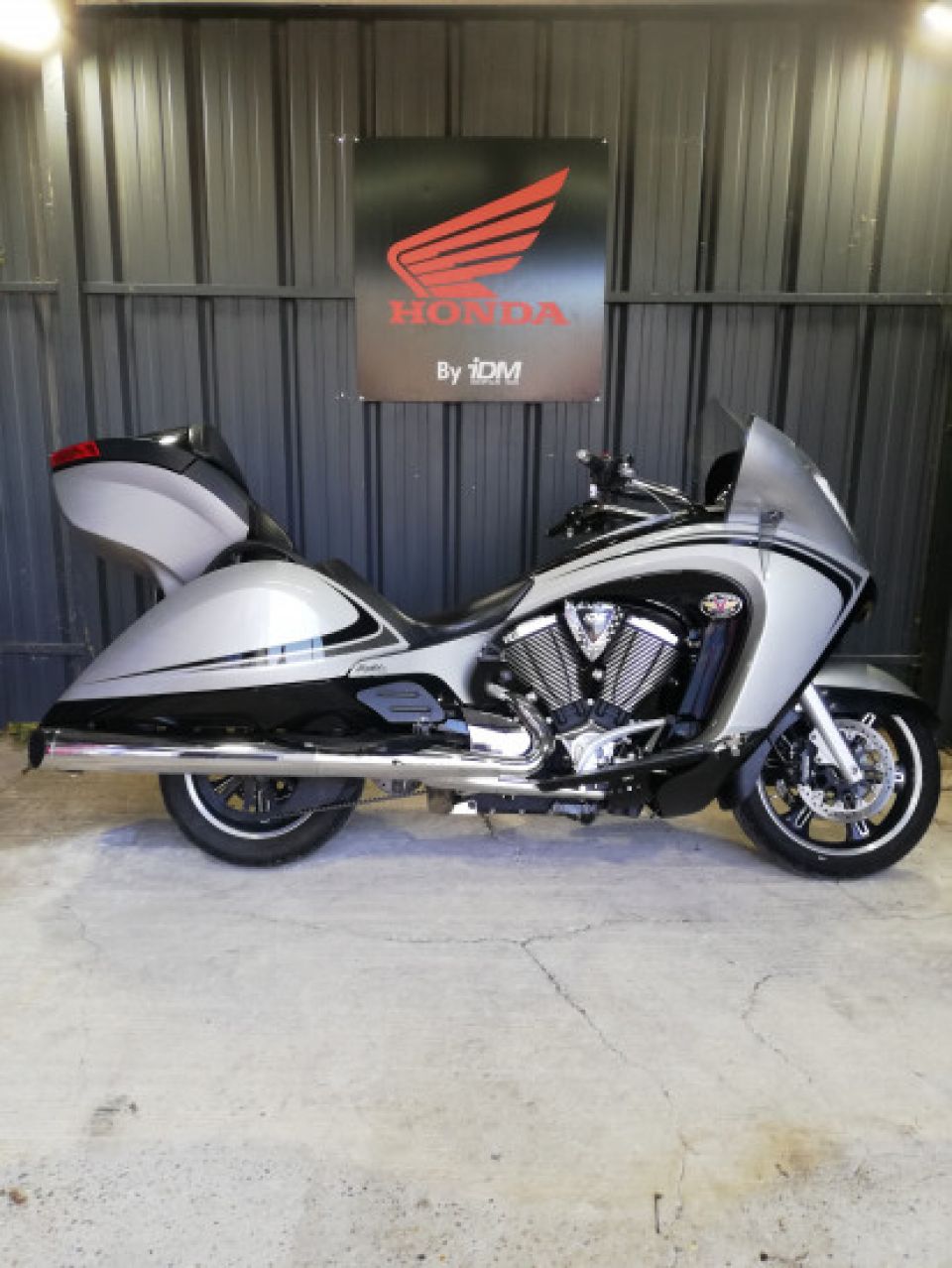 Victory Motorcycle VISION TOUR 4