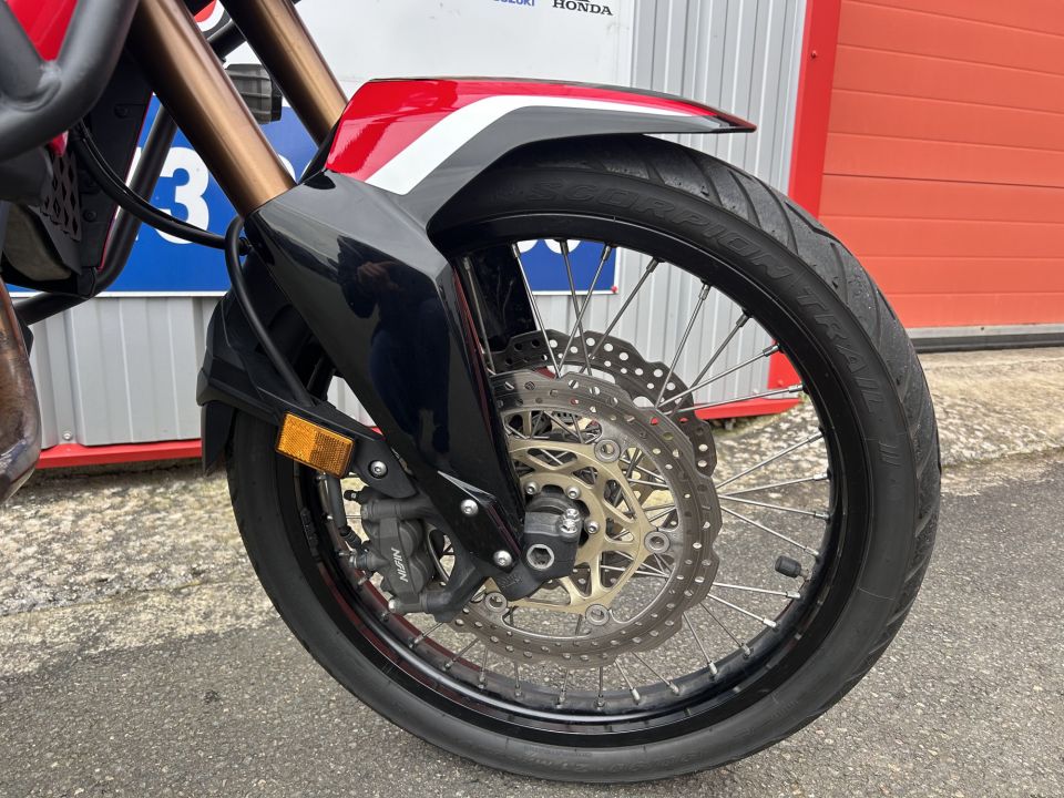 HONDA AFRICA TWIN CRF1000D DCT 4