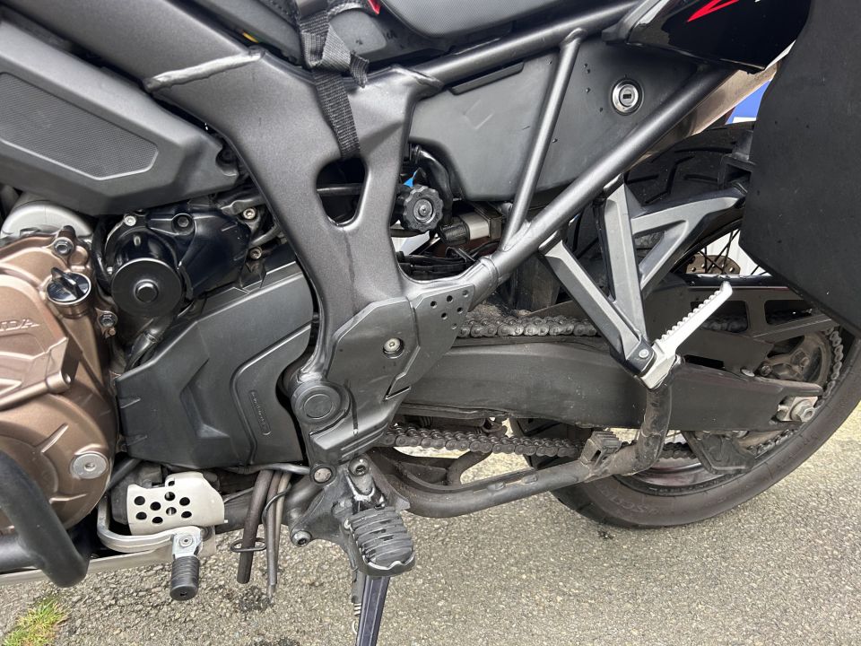 HONDA AFRICA TWIN CRF1000D DCT 4