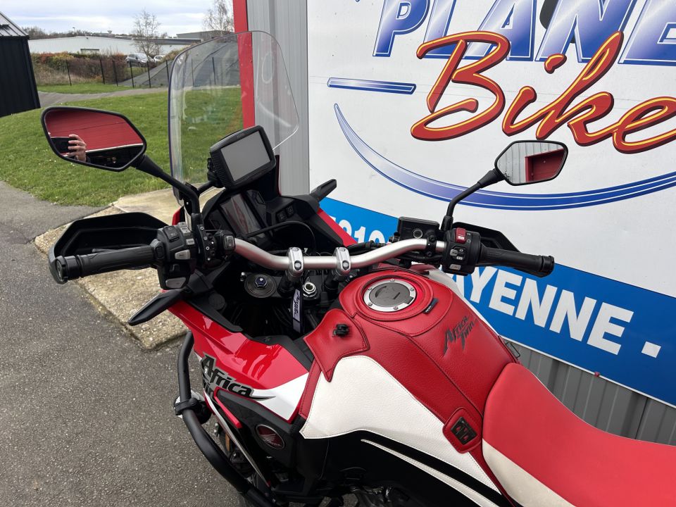 HONDA AFRICA TWIN CRF1000D DCT 4