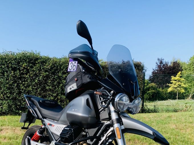MOTO GUZZI V85 TT 850 Premium Graphics 850 4