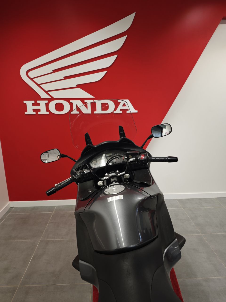 HONDA NT DEAUVILLE 700 ABS 4