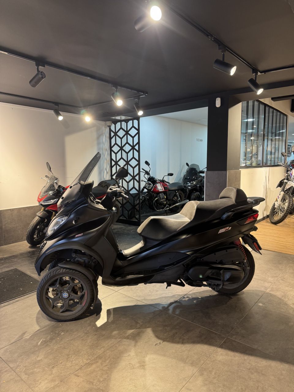 PIAGGIO MP3 350 ABS/ASR 4