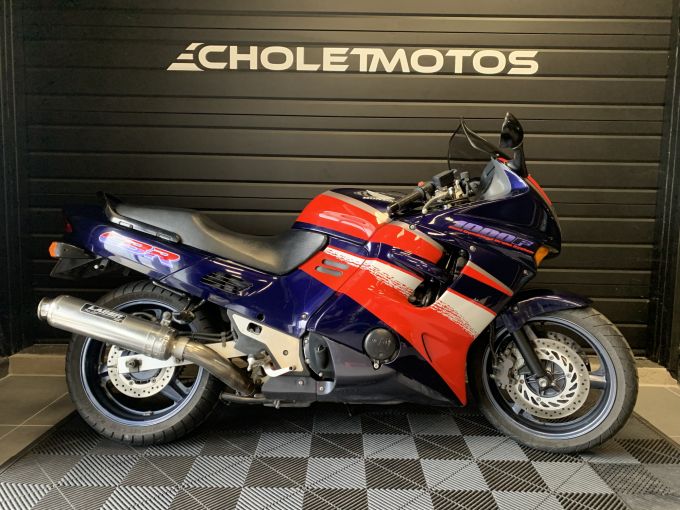 HONDA CBR 1000 F 4