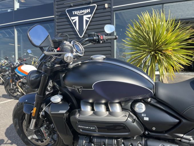 TRIUMPH Rocket 3 GT Storm 4