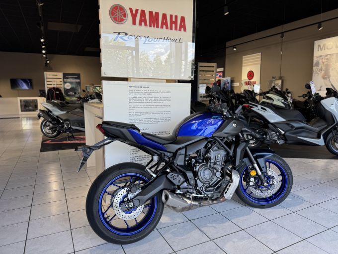 YAMAHA MT-07 (47.5CV) 4