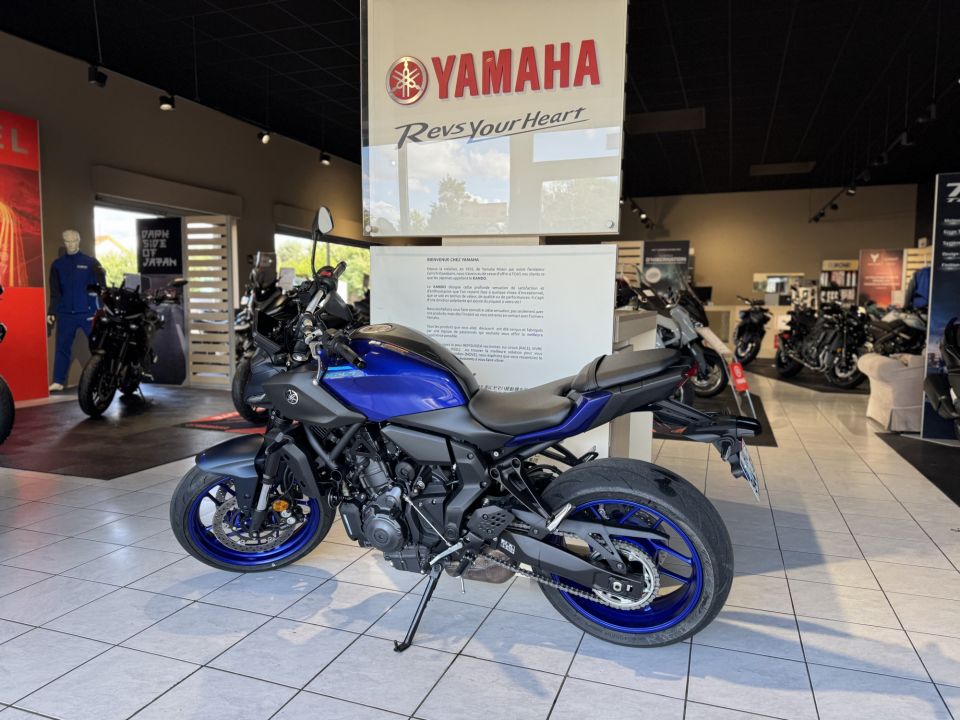 YAMAHA MT-07 (47.5CV) 4