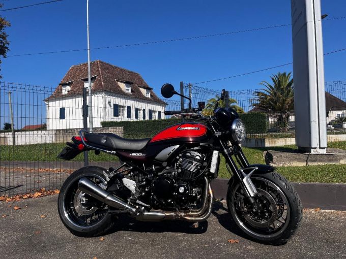 KAWASAKI Z 900 RS 4