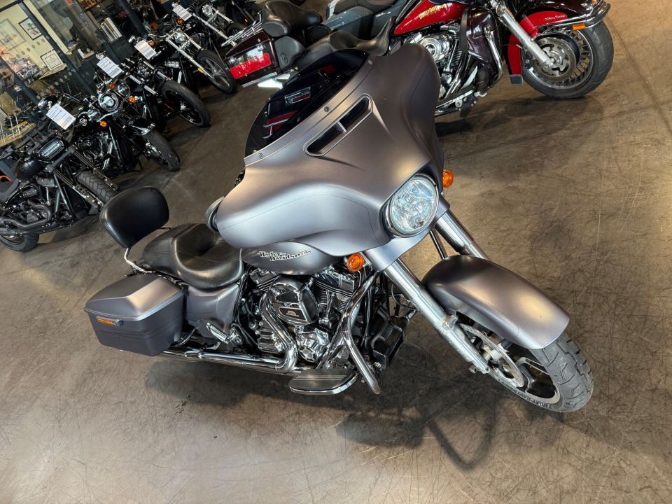 HARLEY-DAVIDSON TOURING STREET GLIDE 1690 SPECIAL 4