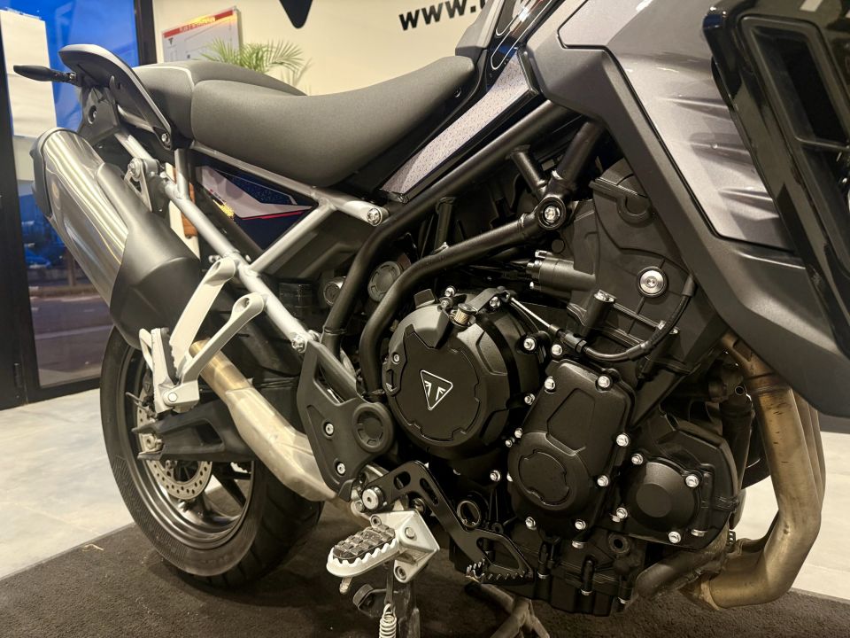 TRIUMPH Tiger 900 GT PRO 4