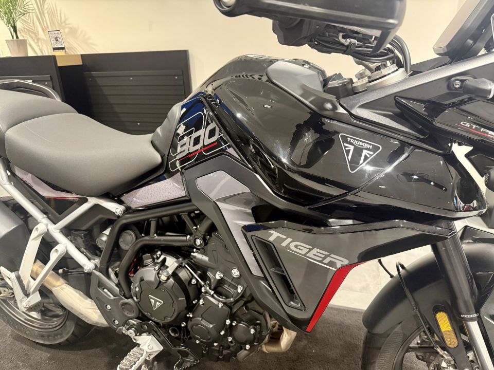 TRIUMPH Tiger 900 GT PRO 4