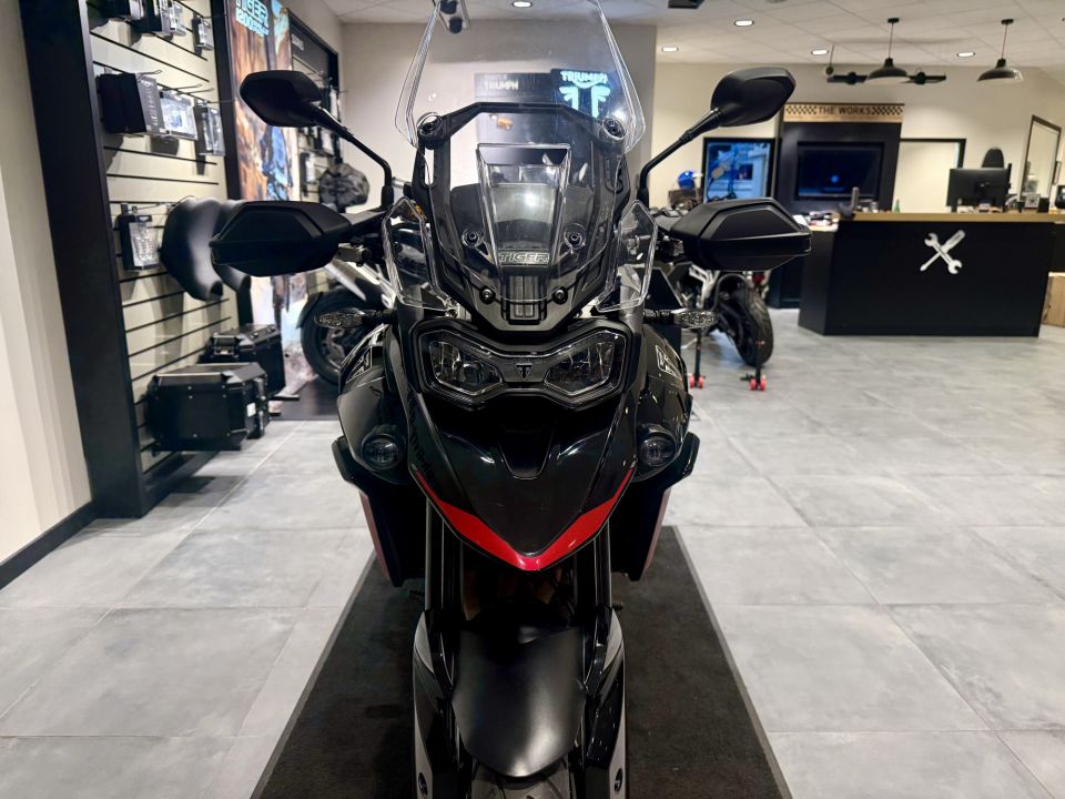 TRIUMPH Tiger 900 GT PRO 4