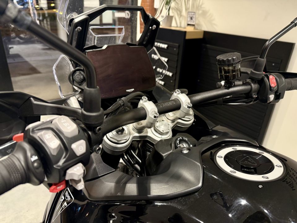 TRIUMPH Tiger 900 GT PRO 4