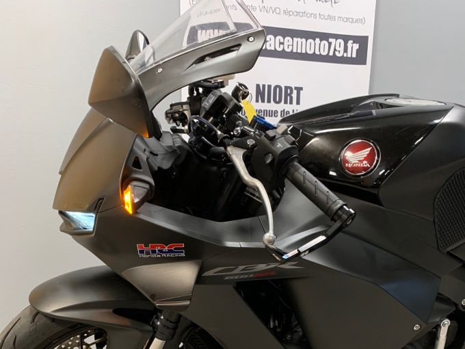 HONDA CBR 600 RR 4