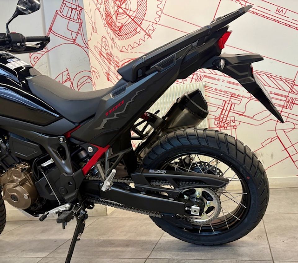 HONDA Africa Twin CRF1100L 4