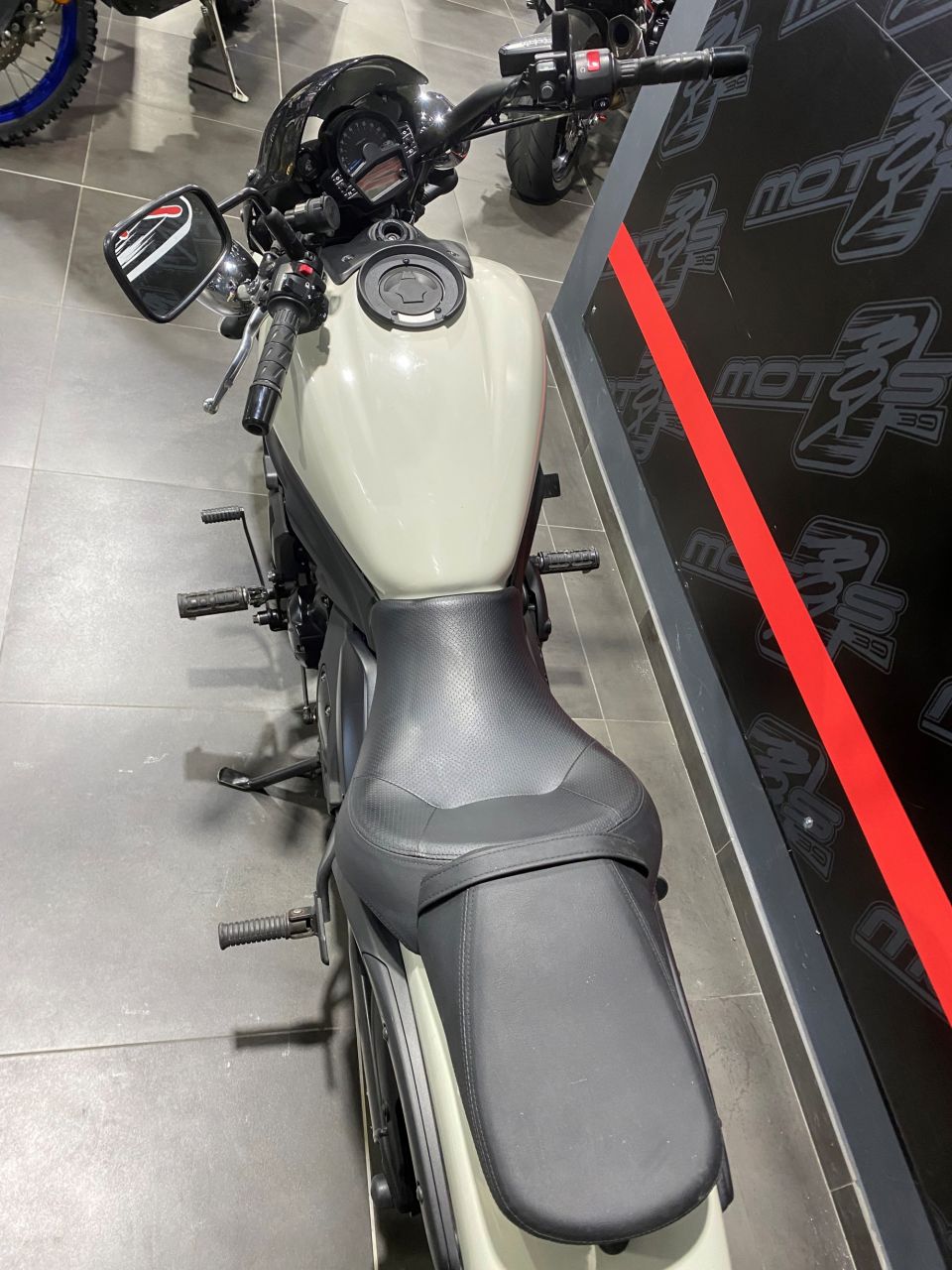 KAWASAKI VULCAN S 4