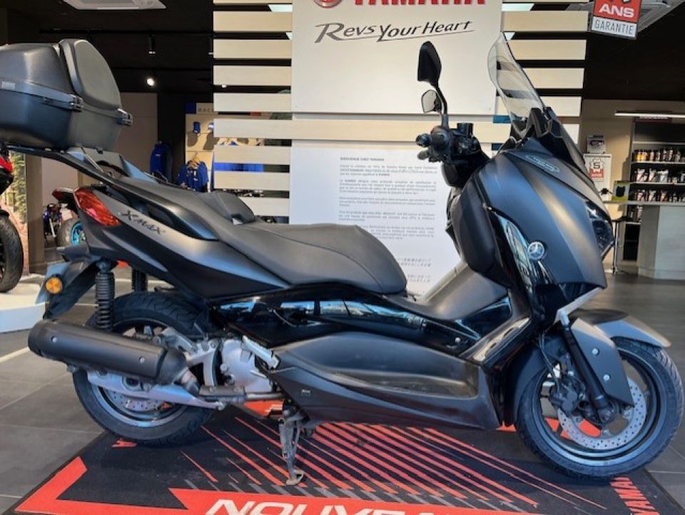 YAMAHA XMAX 125 TECH MAX 4