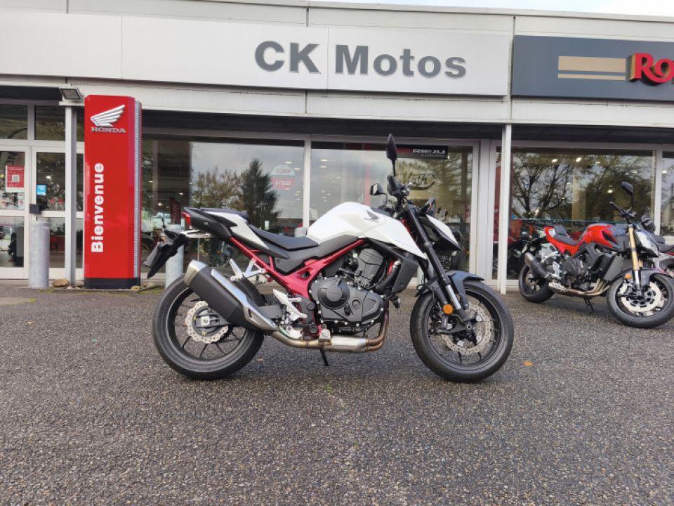 HONDA CB750 Hornet 35 kW 4