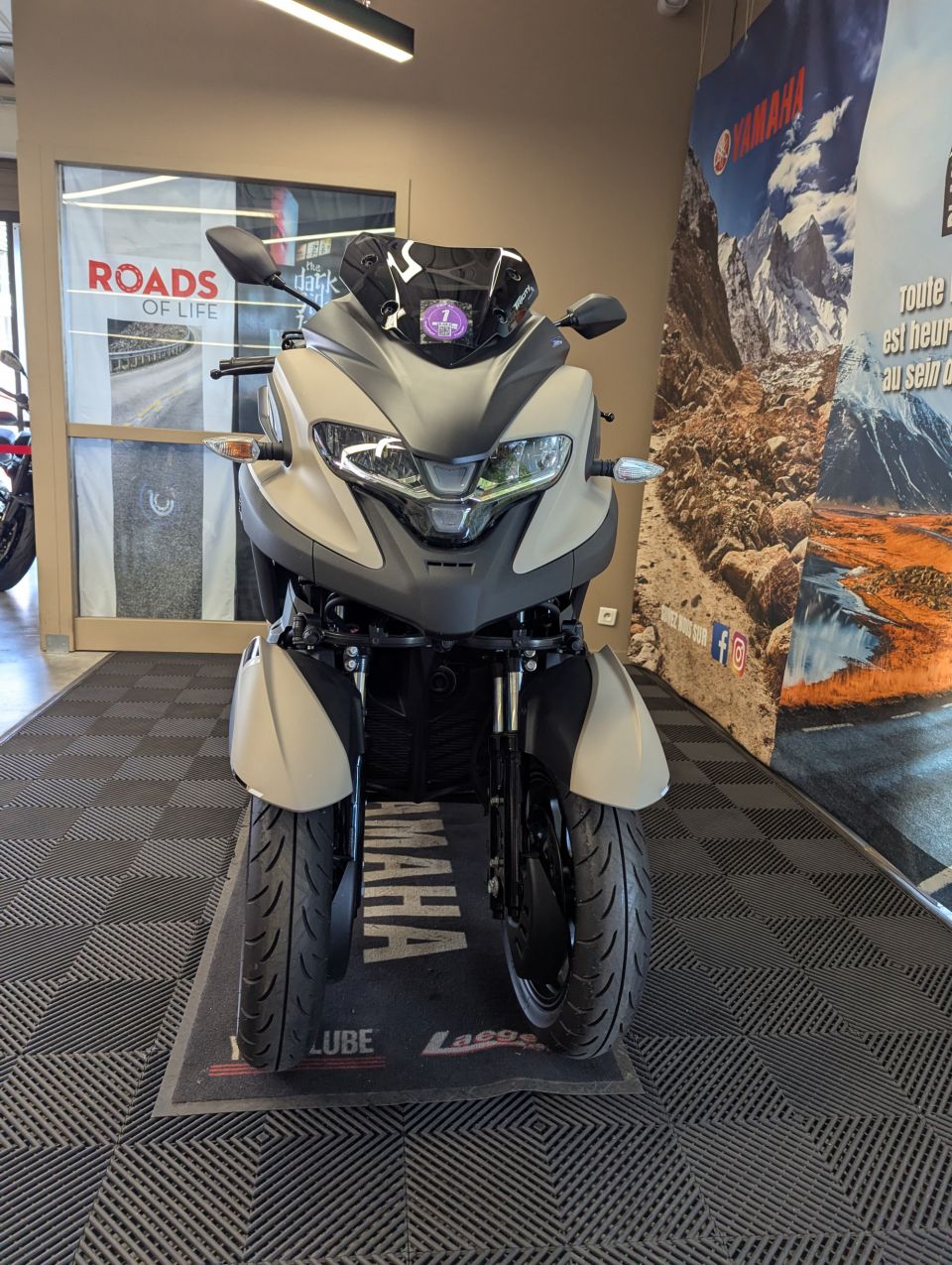 YAMAHA TRICITY 300 4