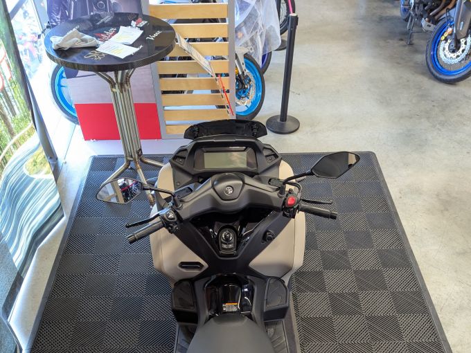 YAMAHA TRICITY 300 4