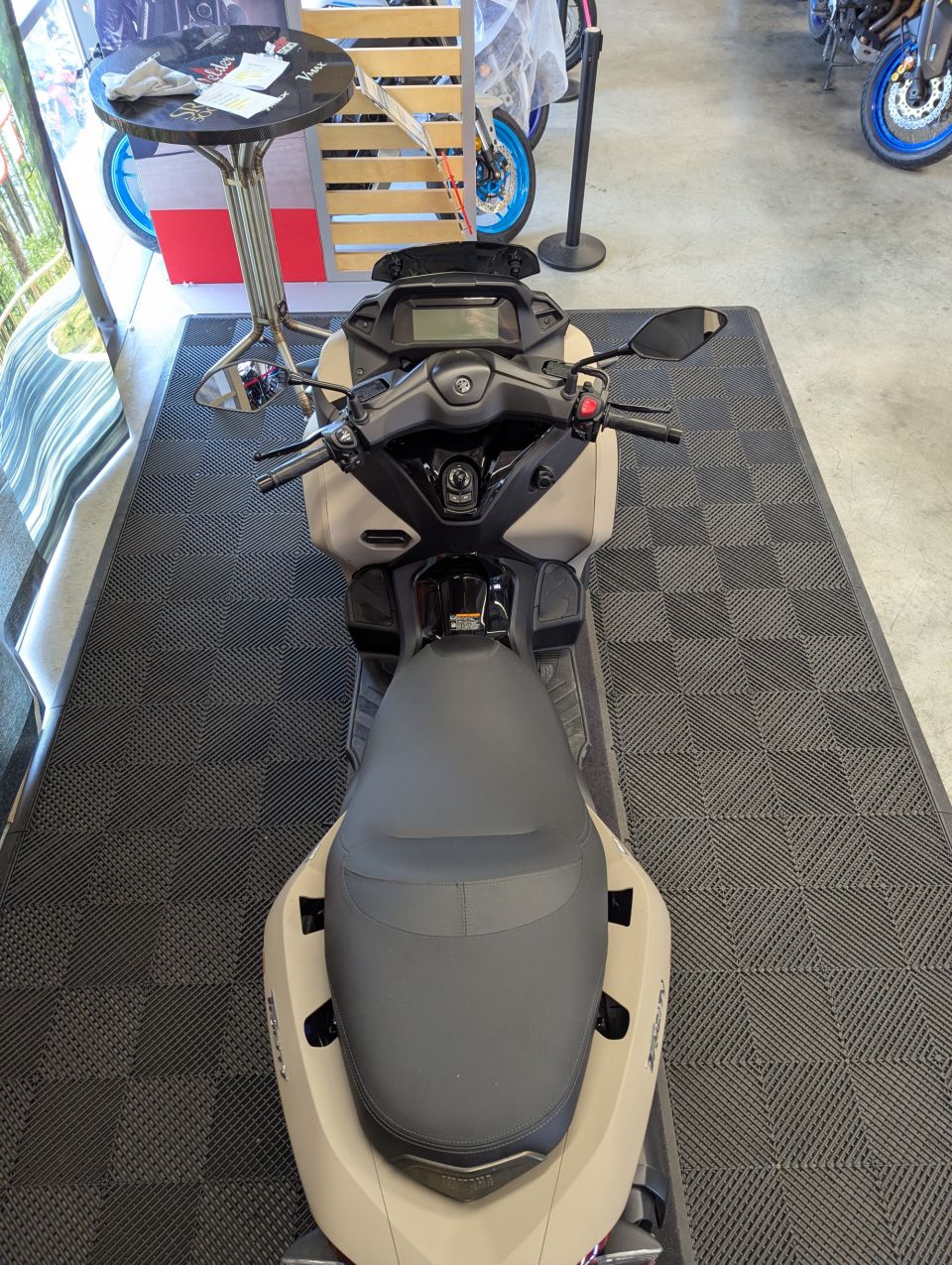 YAMAHA TRICITY 300 4