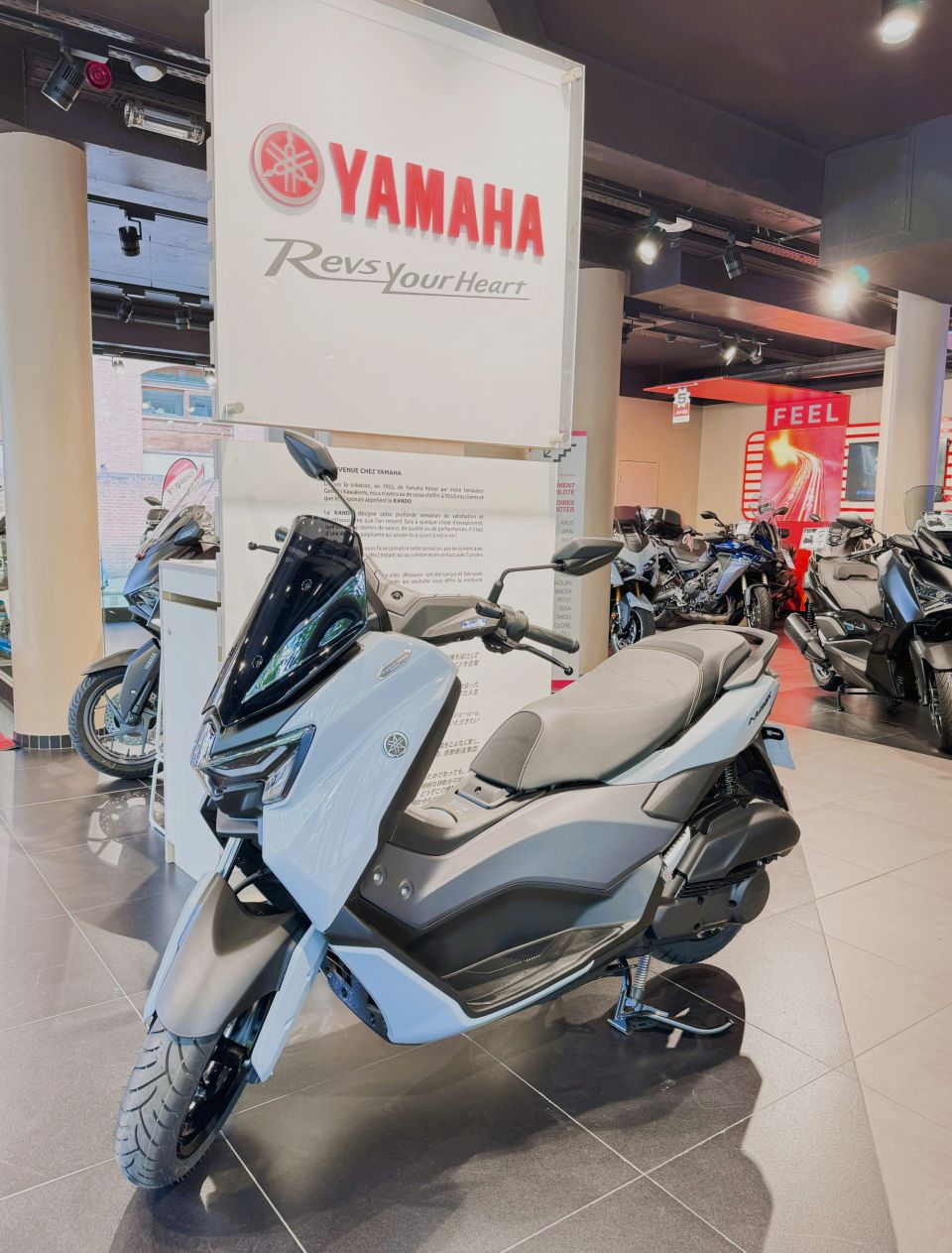 YAMAHA NMAX 125 TECH MAX 4