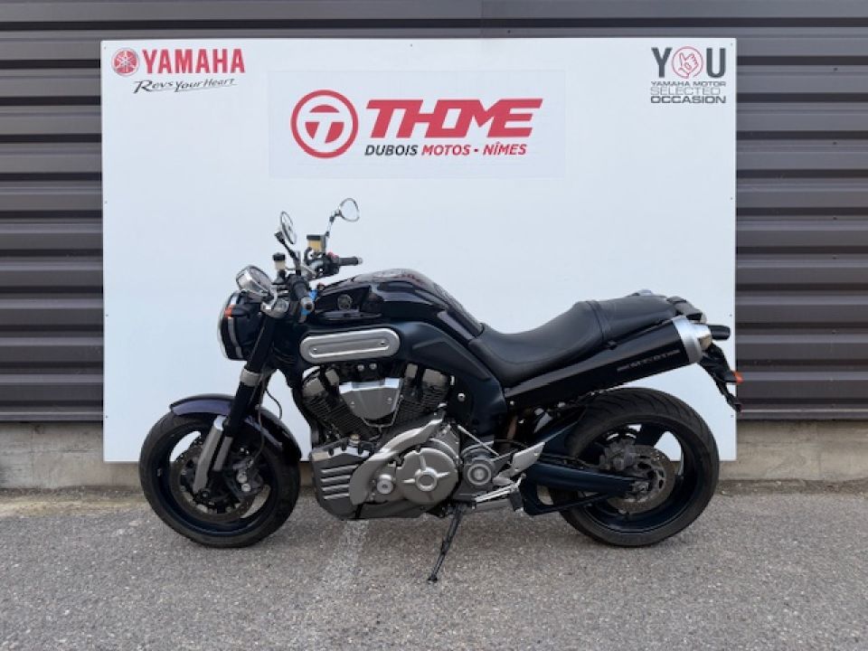 YAMAHA MT-01 4