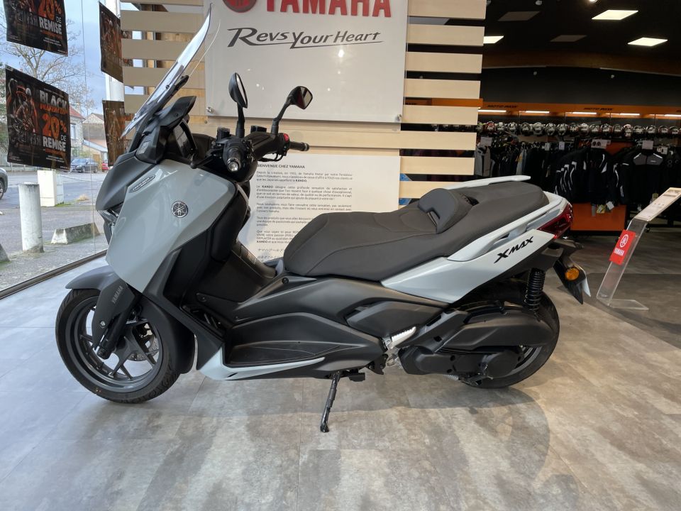 YAMAHA XMAX 125 TECH MAX 4