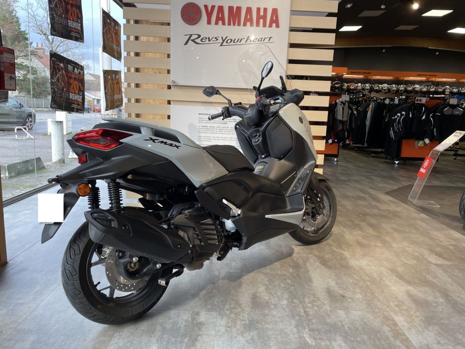 YAMAHA XMAX 125 TECH MAX 4