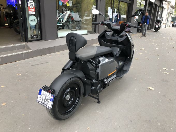 BMW CE 04 4